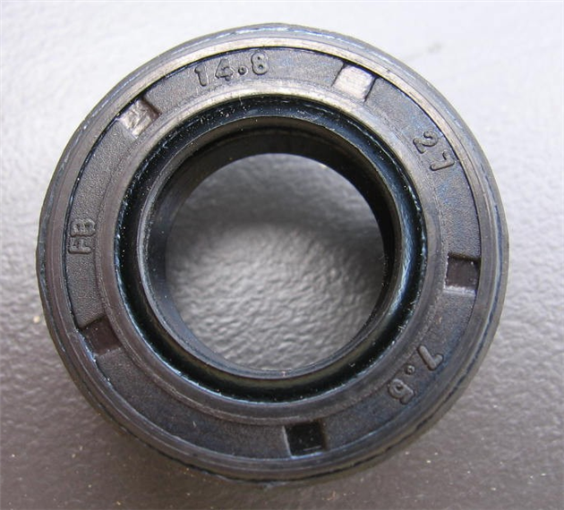 Oil-Seal-GT80-Gt4-Magneto-and-Clutch-side